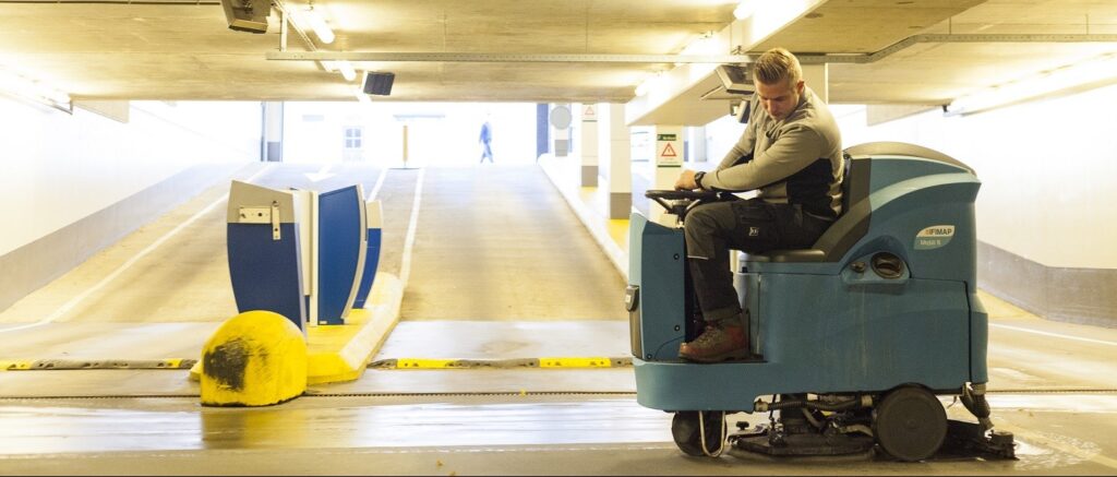 Van de sanden is specialist in onderhoud en reiniging